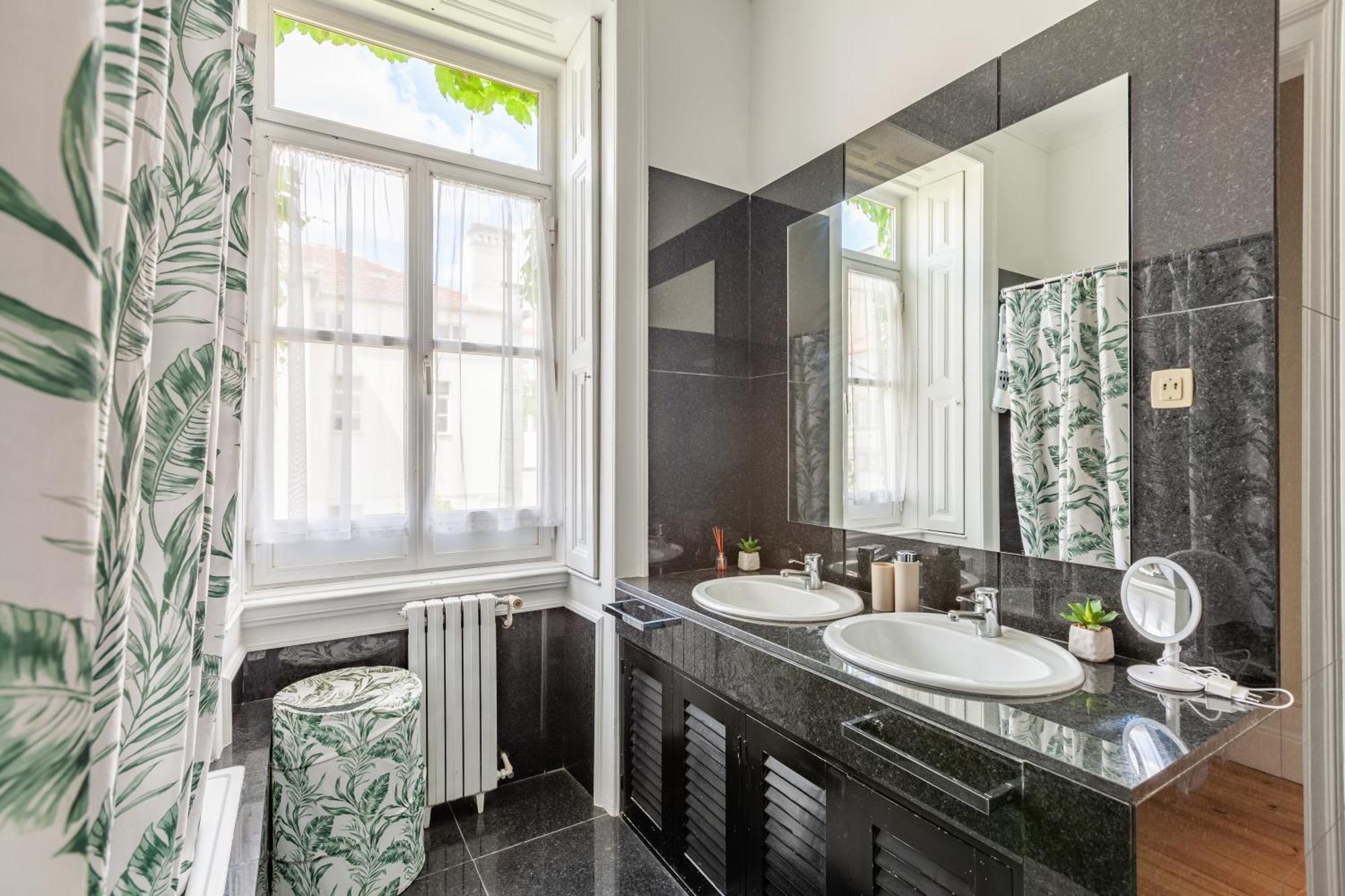 Sky Accommodations Coimbra Eksteriør billede